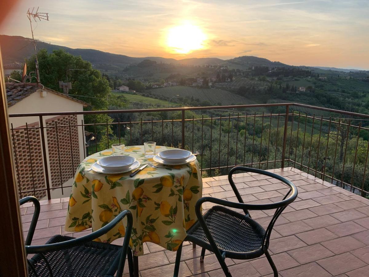 Appartamento Donella Con Parcheggio Privato San Gimignano Bagian luar foto